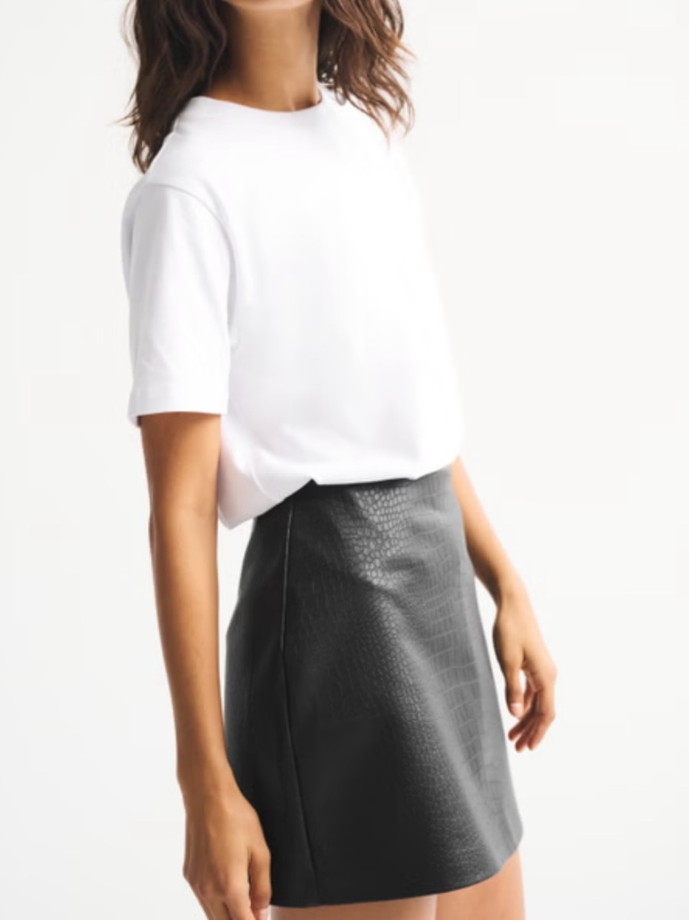 Abercrombie & Fitch Black Croc-Embossed Faux Leather Mini Skirt - Picture 3 of 4